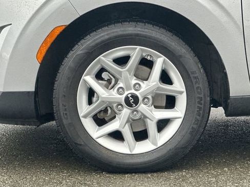 Used 2024 Kia Soul LX w/ Option Group 015 image 29