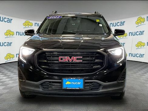Used 2021 GMC Terrain SLE w/ Driver Convenience Package AWD/4WD image 2