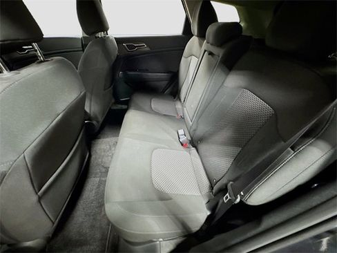 Used 2023 Kia Sportage LX image 25