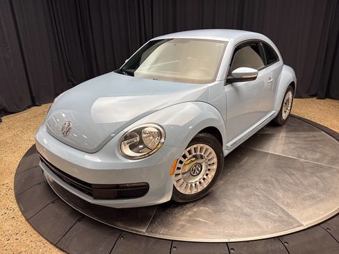Used 2014 Volkswagen Beetle 1.8T image 2