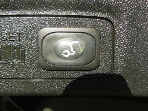 Used 2018 Lincoln MKC Reserve image 39