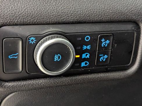 Certified 2024 Ford Explorer Limited image 18