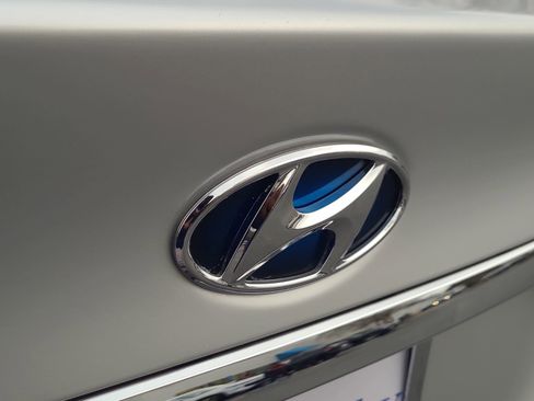 Used 2013 Hyundai Sonata Hybrid image 28