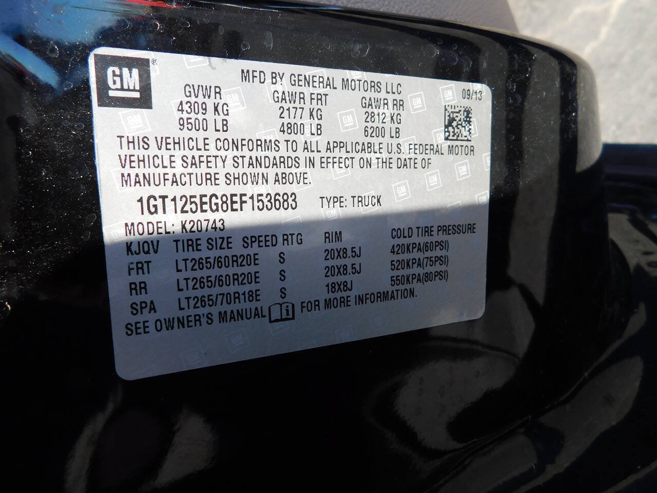 Used 2014 GMC Sierra 2500 Denali w/ Suspension Package, Off-Road AWD/4WD image 38
