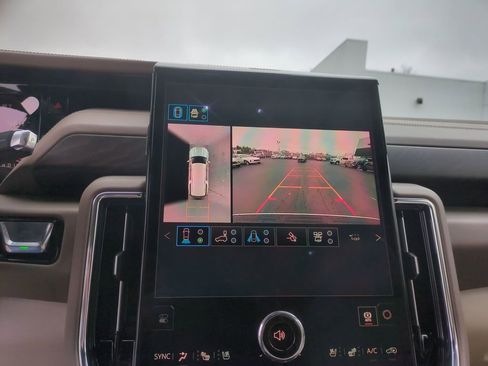 New 2026 GMC Yukon XL Denali image 11