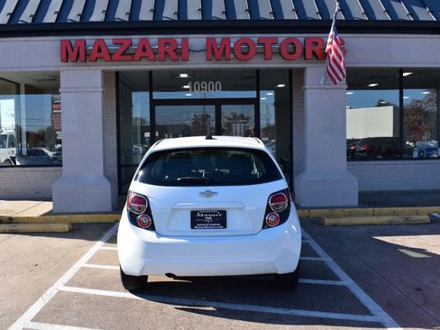 Used 2016 Chevrolet Sonic LS image 10