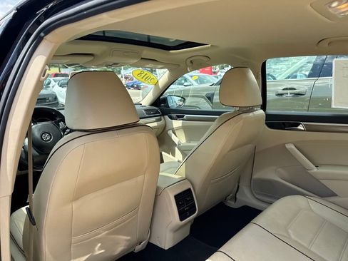 Used 2018 Volkswagen Passat 2.0T SE image 29