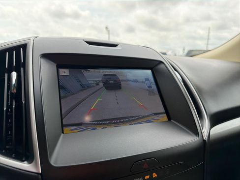 Used 2019 Ford Edge SEL w/ Equipment Group 201A image 33