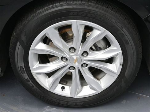 Used 2024 Chevrolet Malibu LT image 6