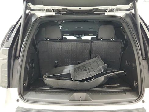 Used 2025 Chevrolet Tahoe LT w/ Comfort Package image 19