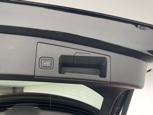 Used 2023 Cadillac XT4 Sport image 49