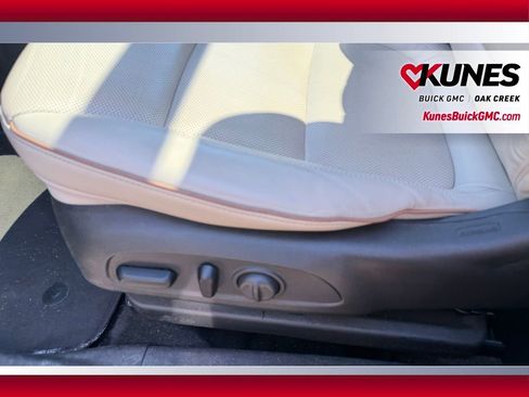 Used 2024 Buick Encore GX Avenir w/ Avenir Technology Package image 8