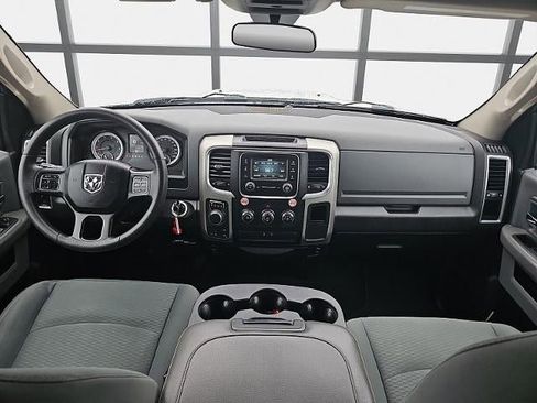 Used 2020 RAM 1500 Classic SLT image 14