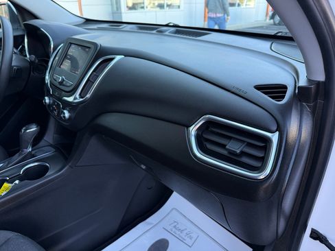 Used 2020 Chevrolet Equinox LT image 20
