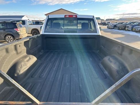 Used 2016 RAM 1500 Tradesman w/ Chrome Appearance Group image 8