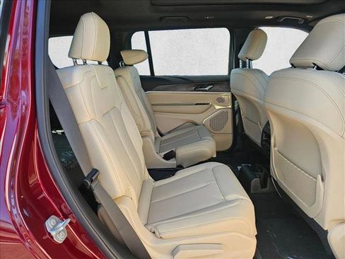 New 2026 Jeep Grand Cherokee L Limited AWD/4WD image 16