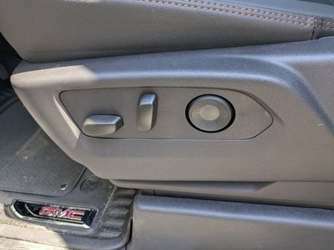 New 2026 GMC Sierra 1500 AT4 w/ Technology Package AWD/4WD image 21