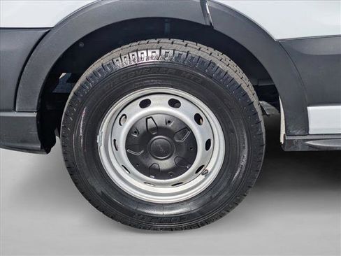 Used 2024 Ford Transit 250 148 Medium Roof image 20