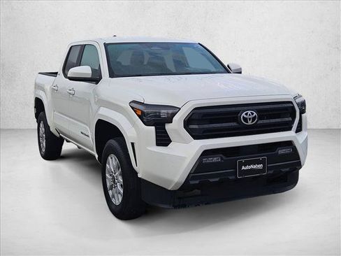 Used 2024 Toyota Tacoma SR5 AWD/4WD image 2