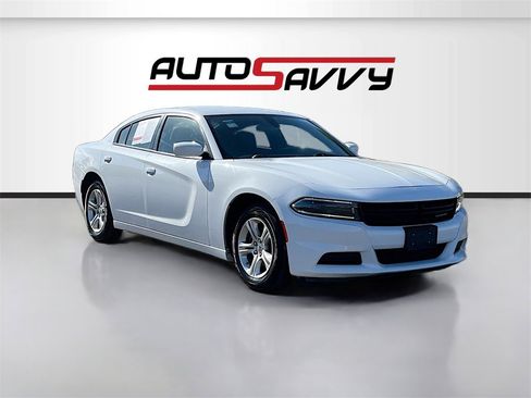 Used 2022 Dodge Charger SXT image 1