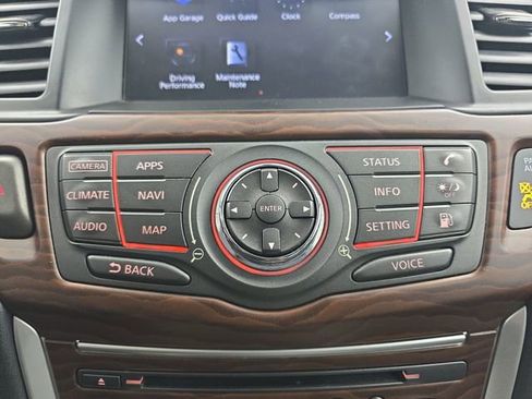 Used 2020 Nissan Pathfinder Platinum FWD image 32