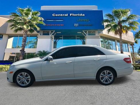 Used 2011 Mercedes-Benz E 350 4MATIC Sedan image 8