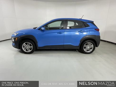 Used 2021 Hyundai Kona SE image 5