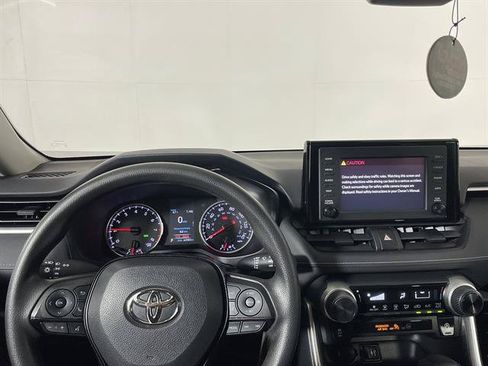Certified 2019 Toyota RAV4 LE AWD/4WD image 15