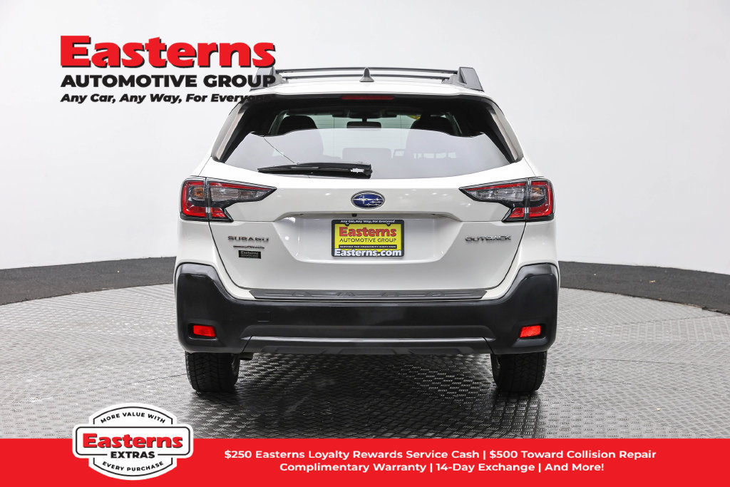 Used 2023 Subaru Outback Premium AWD/4WD image 6