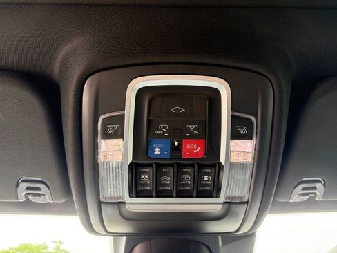 Used 2023 RAM 1500 Laramie RWD image 12