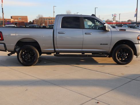Used 2024 RAM 2500 Big Horn w/ Night Edition image 4