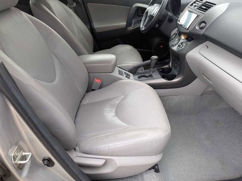 Used 2011 Toyota RAV4 Limited w/ Limited Extra Value Pkg image 18