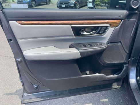 Used 2018 Honda CR-V Touring image 13
