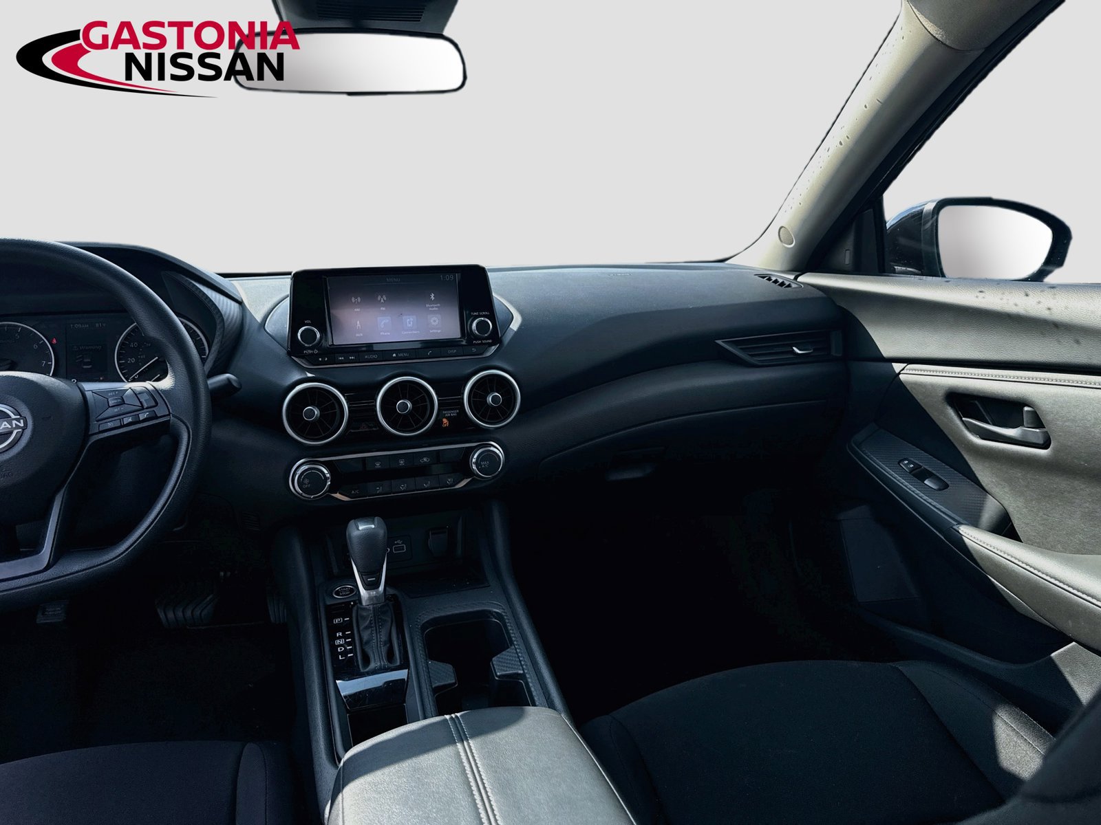 Used 2025 Nissan Sentra S FWD image 30