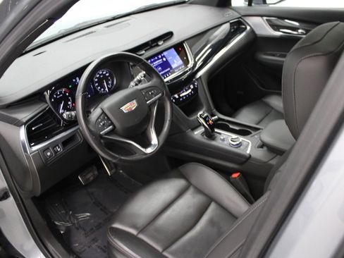 Certified 2024 Cadillac XT6 Sport w/ LPO, Floor Liner Package image 18