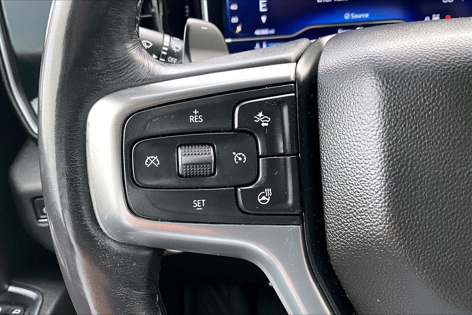 Used 2022 Chevrolet Silverado 1500 RST AWD/4WD image 16