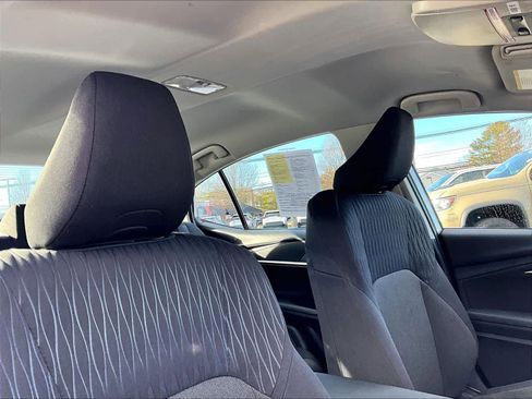 Used 2025 Toyota Camry LE image 22