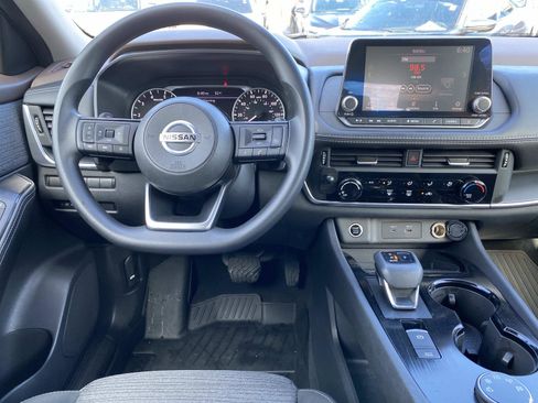 Used 2021 Nissan Rogue S AWD/4WD image 11