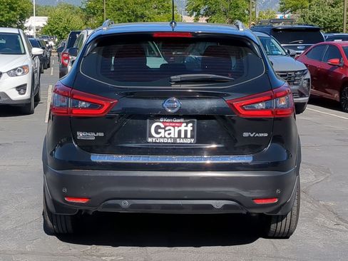 Used 2020 Nissan Rogue Sport SV w/ All-Weather Package AWD/4WD image 5