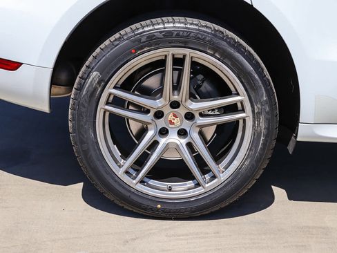 Used 2020 Porsche Macan S AWD/4WD image 10