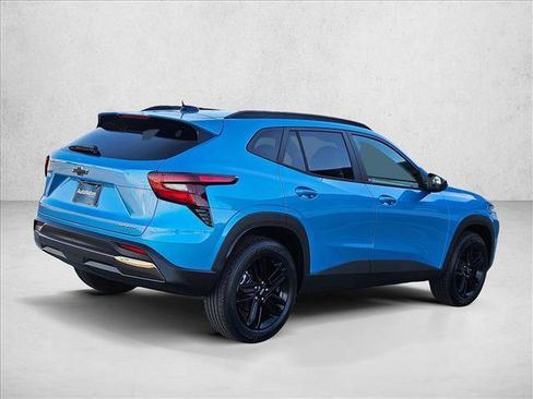 New 2026 Chevrolet Trax ACTIV w/ Sunroof Package image 2