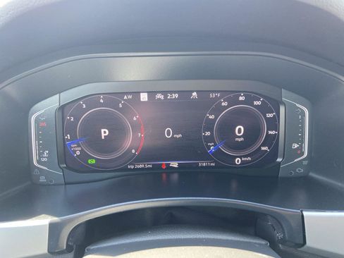 Used 2022 Volkswagen Atlas Cross Sport SEL Premium R-Line image 6