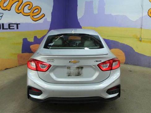 Used 2016 Chevrolet Cruze Premier w/ Premier True North Edition FWD image 7