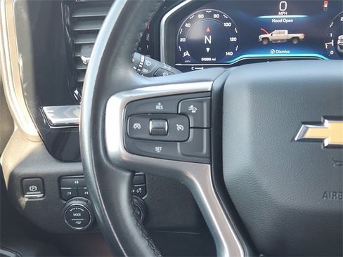 Used 2024 Chevrolet Silverado 2500 LT image 27