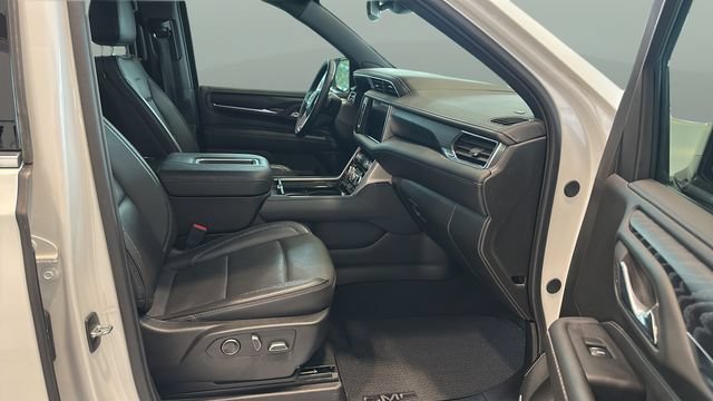 Used 2023 GMC Yukon XL Denali AWD/4WD image 23