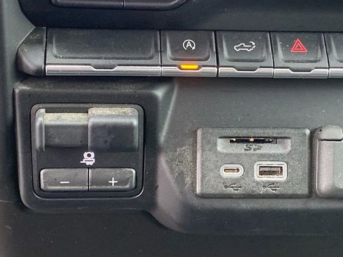 Used 2020 Chevrolet Silverado 1500 LT w/ All-Star Edition image 12