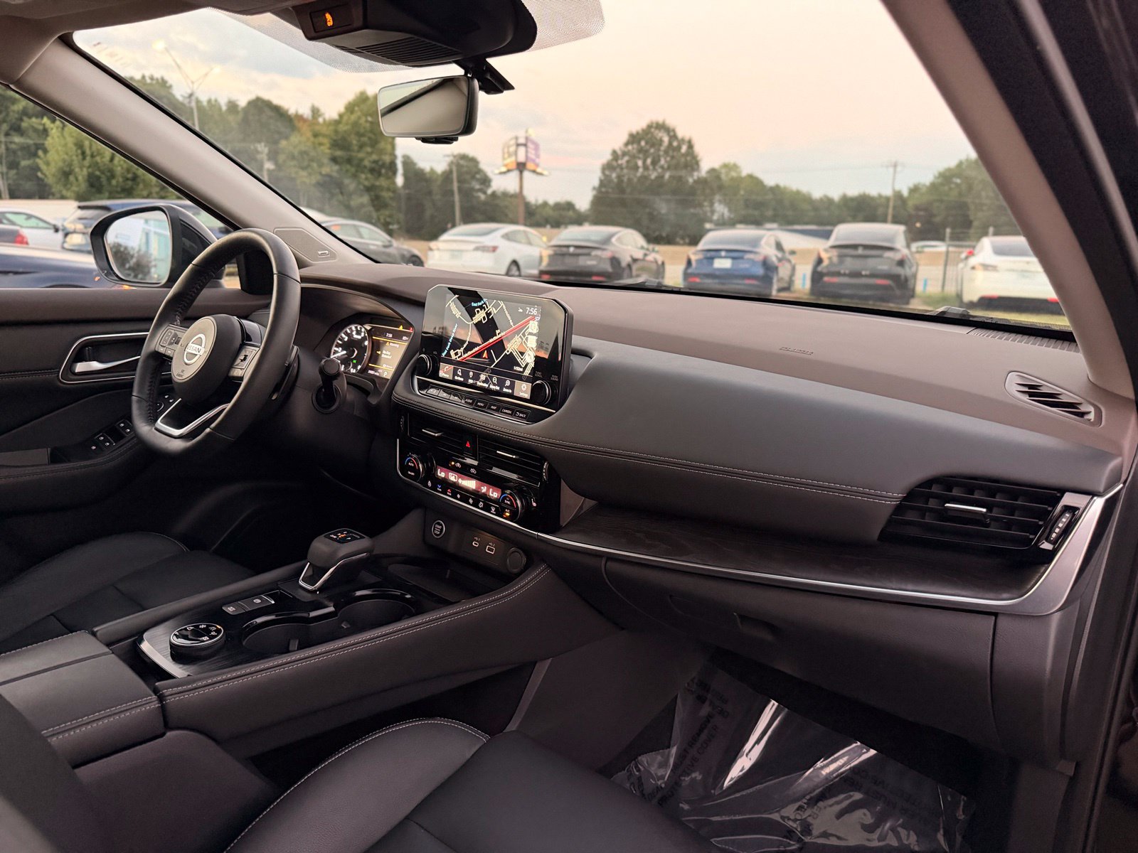 Used 2021 Nissan Rogue SL w/ Premium Package AWD/4WD image 28