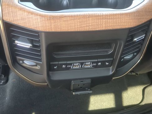 Used 2021 RAM 1500 Limited AWD/4WD image 35