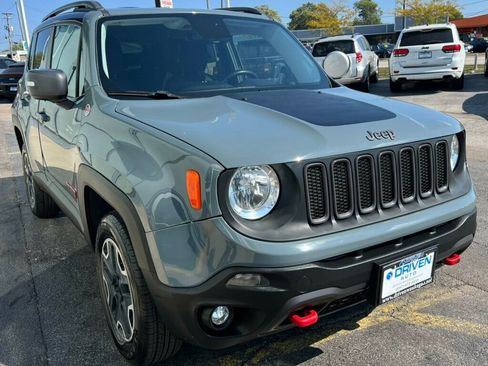 Used 2015 Jeep Renegade Trailhawk w/ Cold Weather Group image 6