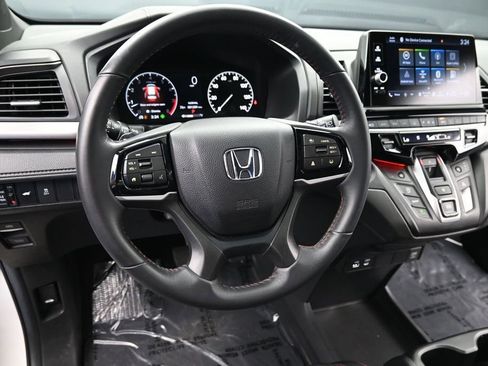 Used 2025 Honda Odyssey Sport-L image 23